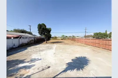 917 W 130th Street, Compton, CA 90222 - Photo 22