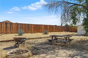 12787 Algonquin Rd, Apple Valley, CA 92308 - Photo 38