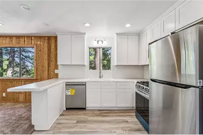 560 Rose Lane, Twin Peaks, CA 92391 - Photo 12