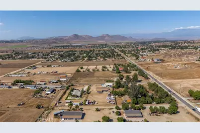 28855 Long, Nuevo, CA 92567 - Photo 48