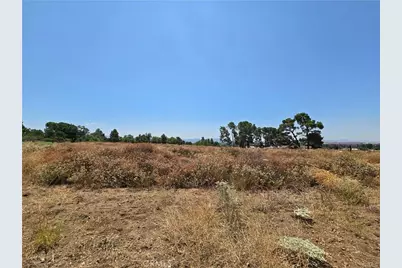 9575 Oak Glen Road, Cherry Valley, CA 92223 - Photo 10