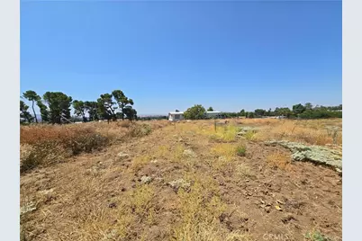 9575 Oak Glen Road, Cherry Valley, CA 92223 - Photo 8