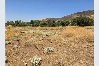 9575 Oak Glen Road, Cherry Valley, CA 92223 - Photo 4