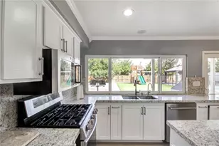 12757 Trotters Ln, Victorville, CA 92392 - Photo 6