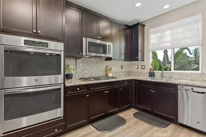 28475 Sunflower, Highland, CA 92346 - Photo 8