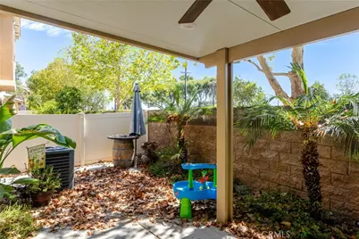 28475 Sunflower, Highland, CA 92346 - Photo 26