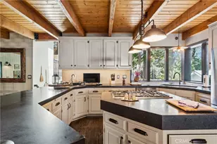 27403 Pinewood Dr, Lake Arrowhead, CA 92317 - Photo 26