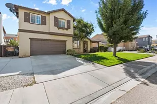12269 Bali St, Victorville, CA 92392 - Photo 2