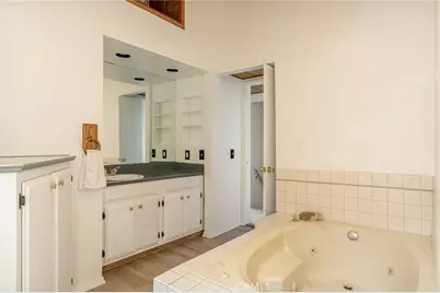 31603 Panorama Drive, Running Springs, CA 92382 - Photo 18