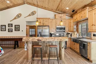 42765 Cougar, Big Bear Lake, CA 92315 - Photo 14
