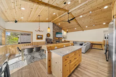 42765 Cougar, Big Bear Lake, CA 92315 - Photo 18