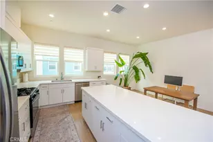 923 E Mason Ln, Anaheim, CA 92805 - Photo 12