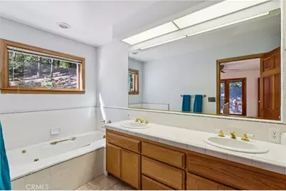 266 El Dorado Drive, Lake Arrowhead, CA 92352 - Photo 22