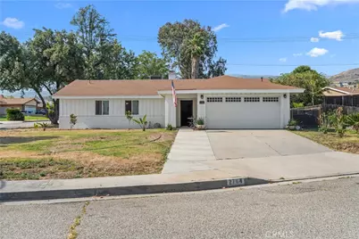 2764 Mirada, Highland, CA 92346 - Photo 2