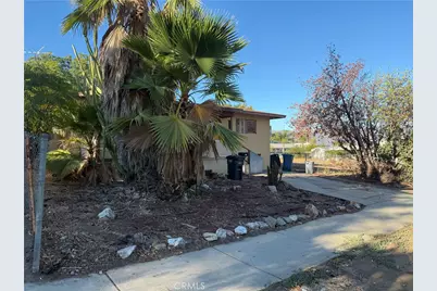 214 E Peck, Lake Elsinore, CA 92530 - Photo 2