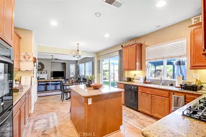 13474 Graystone, Victorville, CA 92394 - Photo 12