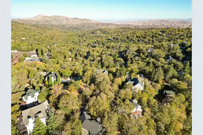 28731 Bryce Dr, Lake Arrowhead, CA 92352 - Photo 6