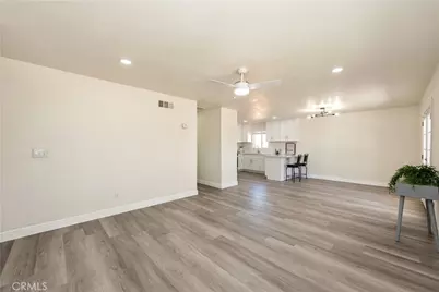 15105 Condor, Victorville, CA 92394 - Photo 4