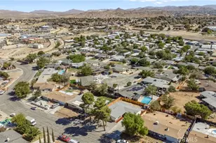 15105 Condor, Victorville, CA 92394 - Photo 32