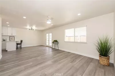 15105 Condor, Victorville, CA 92394 - Photo 6