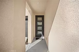 15946 Caterpillar, Fontana, CA 92336 - Photo 2