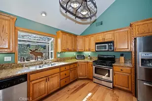 340 Santa Barbara Ave, Sugarloaf, CA 92386 - Photo 18