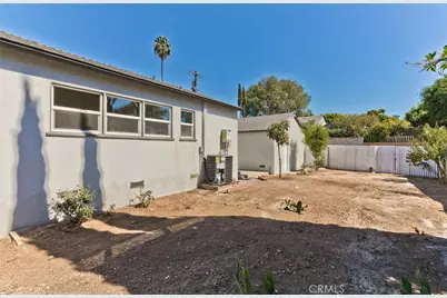 11802 S Van Ness Avenue, Hawthorne, CA 90250 - Photo 30