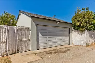 11802 S Van Ness Ave, Hawthorne, CA 90250 - Photo 22