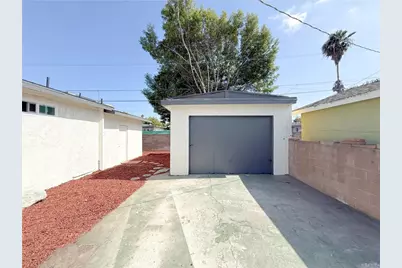 718 E 103rd Place, Los Angeles, CA 90002 - Photo 30