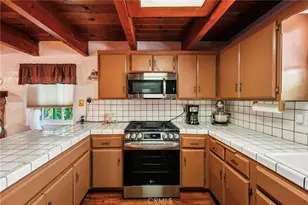 463 Delle Dr, Crestline, CA 92325 - Photo 12
