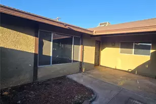 35382 Yucaipa, Yucaipa, CA 92399 - Photo 2