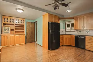 31482 Overhill Dr, Running Springs, CA 92382 - Photo 12