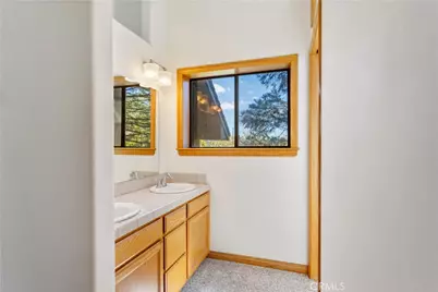 1915 Nob Hill Dr., Running Springs, CA 92382 - Photo 20
