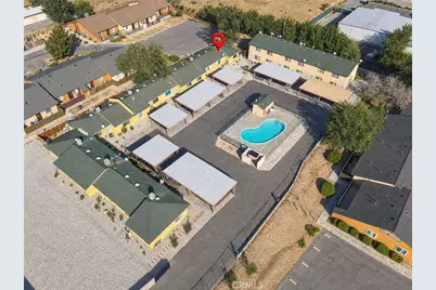 17450 Sequoia, Hesperia, CA 92345 - Photo 2