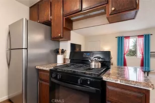 17450 Sequoia, Hesperia, CA 92345 - Photo 10
