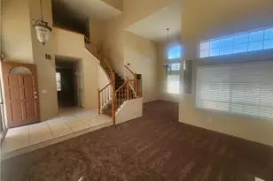 13272 Berkeley Ln, Victorville, CA 92392 - Photo 4
