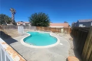13272 Berkeley Ln, Victorville, CA 92392 - Photo 24