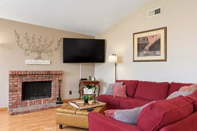 7563 Center, Rancho Cucamonga, CA 91730 - Photo 4