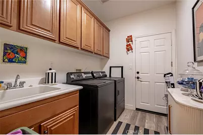 596 Hacienda Drive, Riverside, CA 92507 - Photo 22