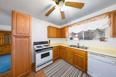 1025 W North Shore, Big Bear City, CA 92314 - Photo 18