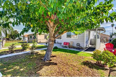 243 E Olive St, San Bernardino, CA 92410 - Photo 10
