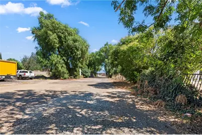 11079 Alder, Bloomington, CA 92316 - Photo 34