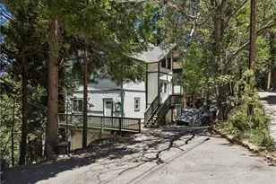 582 Grass Valley Ct, Lake Arrowhead, CA 92352 - Photo 1