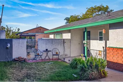 239 W 27th, San Bernardino, CA 92405 - Photo 2
