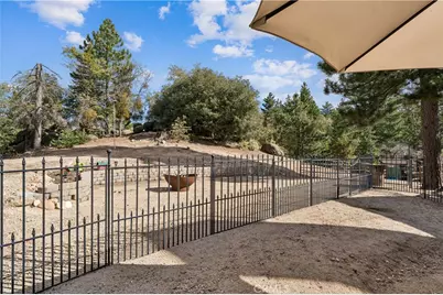 32360 Pine Manor Lane, Running Springs, CA 92382 - Photo 38