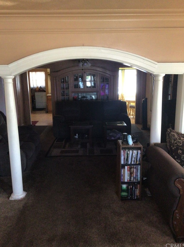 3978 Denker Ave, Los Angeles, CA 90062-1143