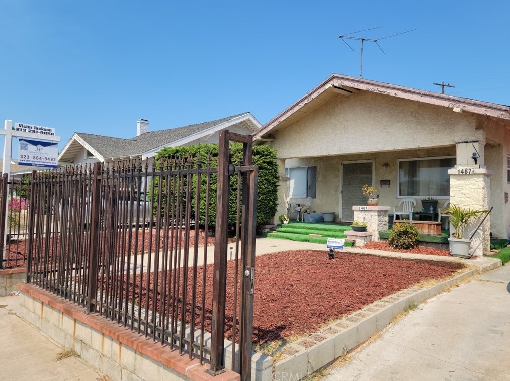 1487 47th St, Los Angeles, CA 90011-4319