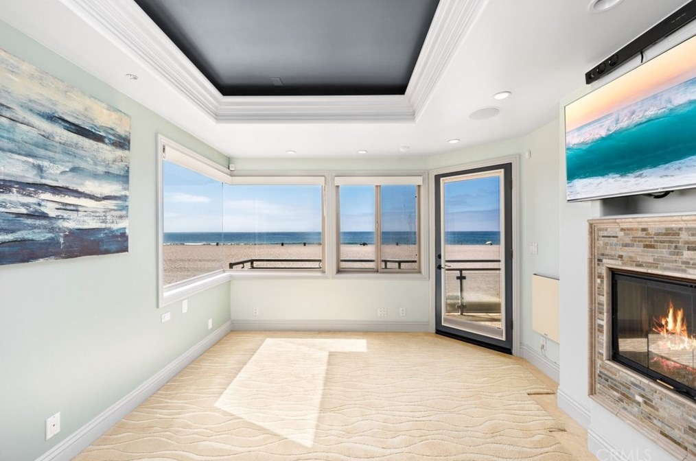 3410 The Strand, Hermosa Beach, CA 90254-2054