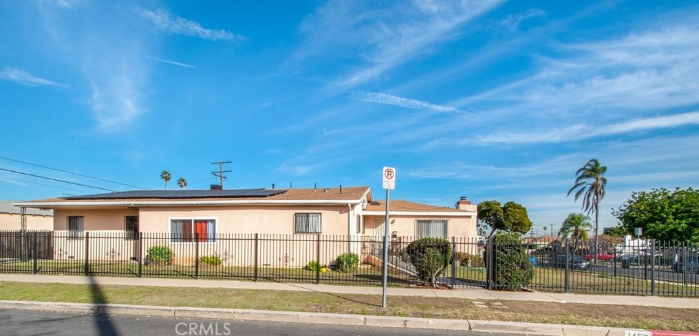 1455 94th St, Los Angeles CA  90047-3911 exterior