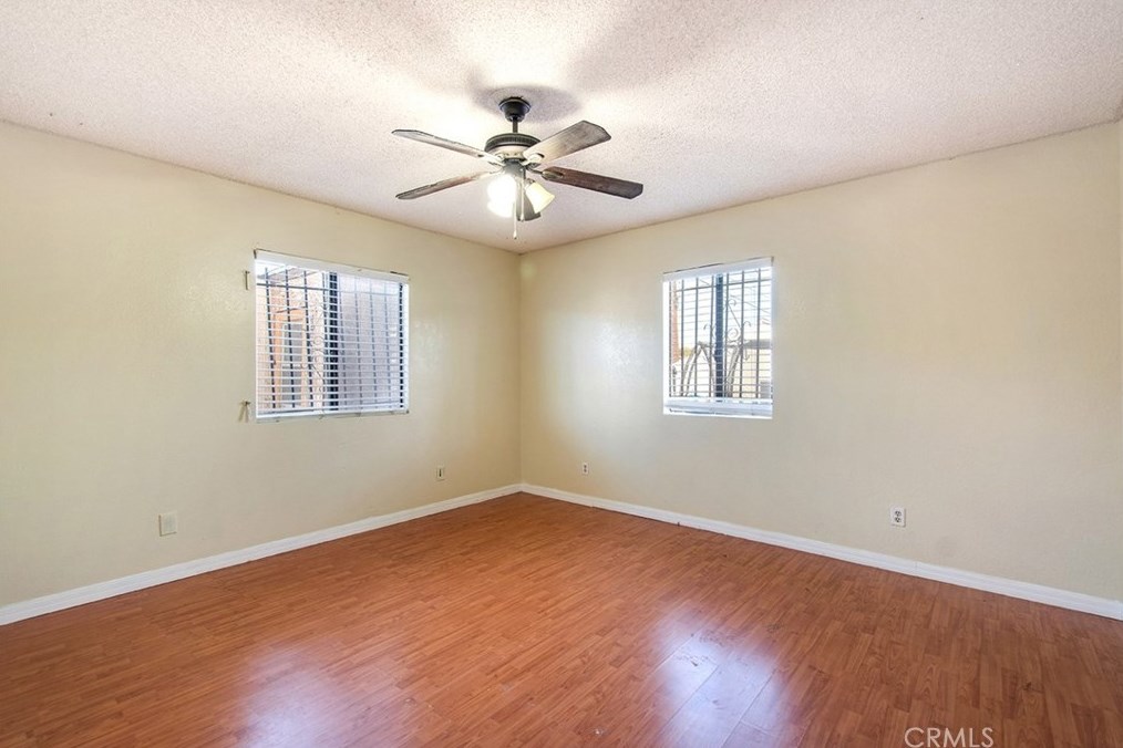 1455 94th St, Los Angeles CA  90047-3911 exterior